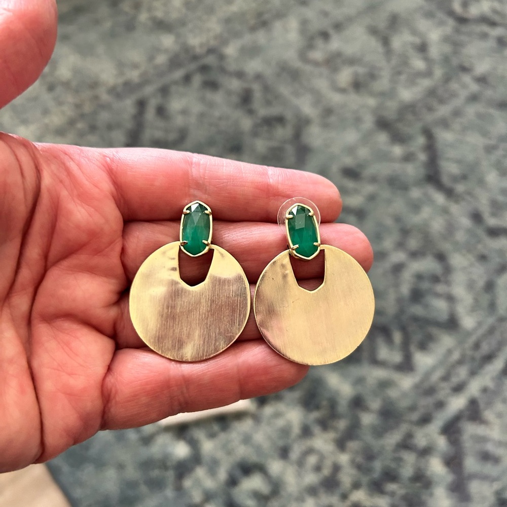 Kendra Scott Emerald Earrings!! Slightly Used, Excellent Condition!!